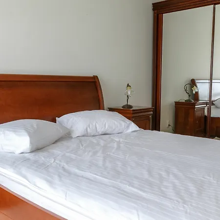 Lux Platinia Apartment